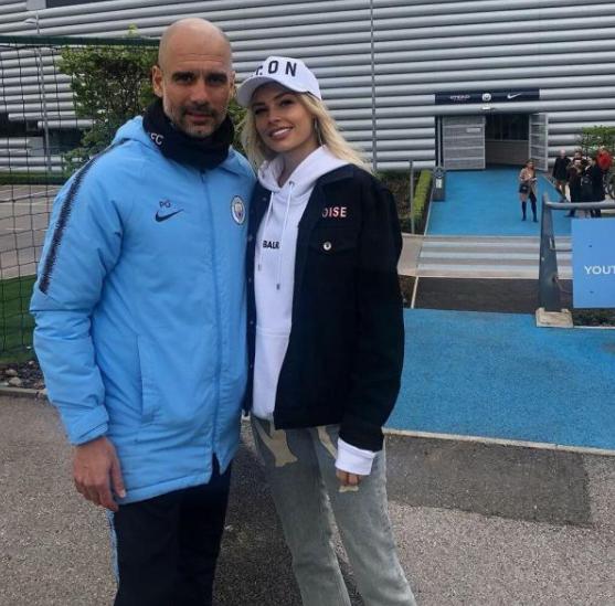 热苏斯沃克曼城,球星娇妻