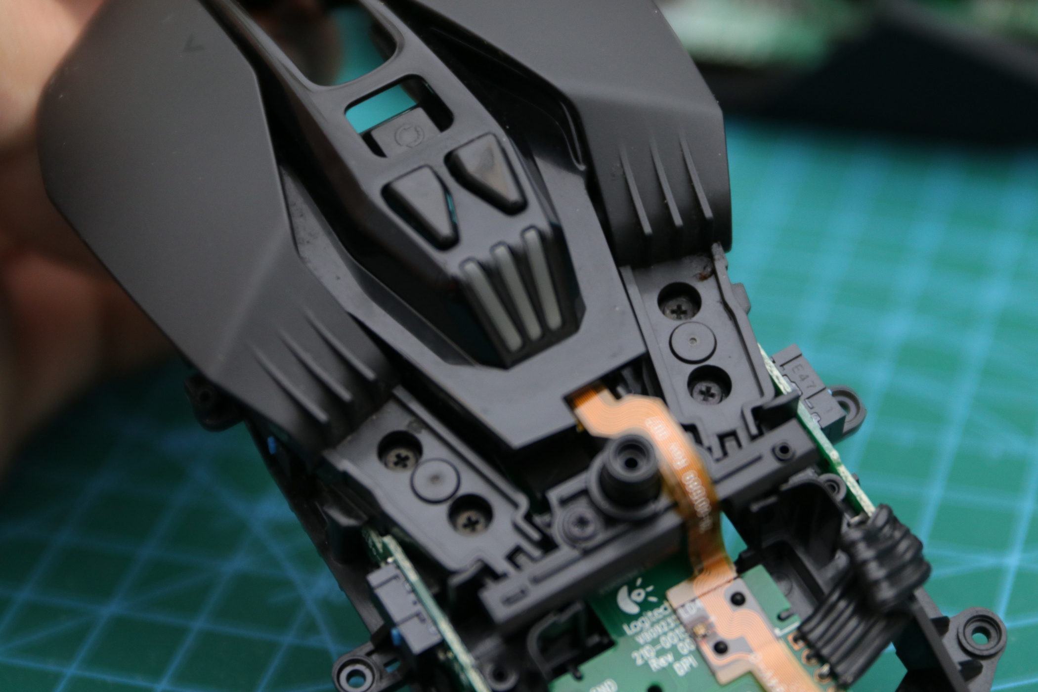 罗技g903电竞游戏双模无线鼠标,罗技g903鼠标坏了怎么自己维修