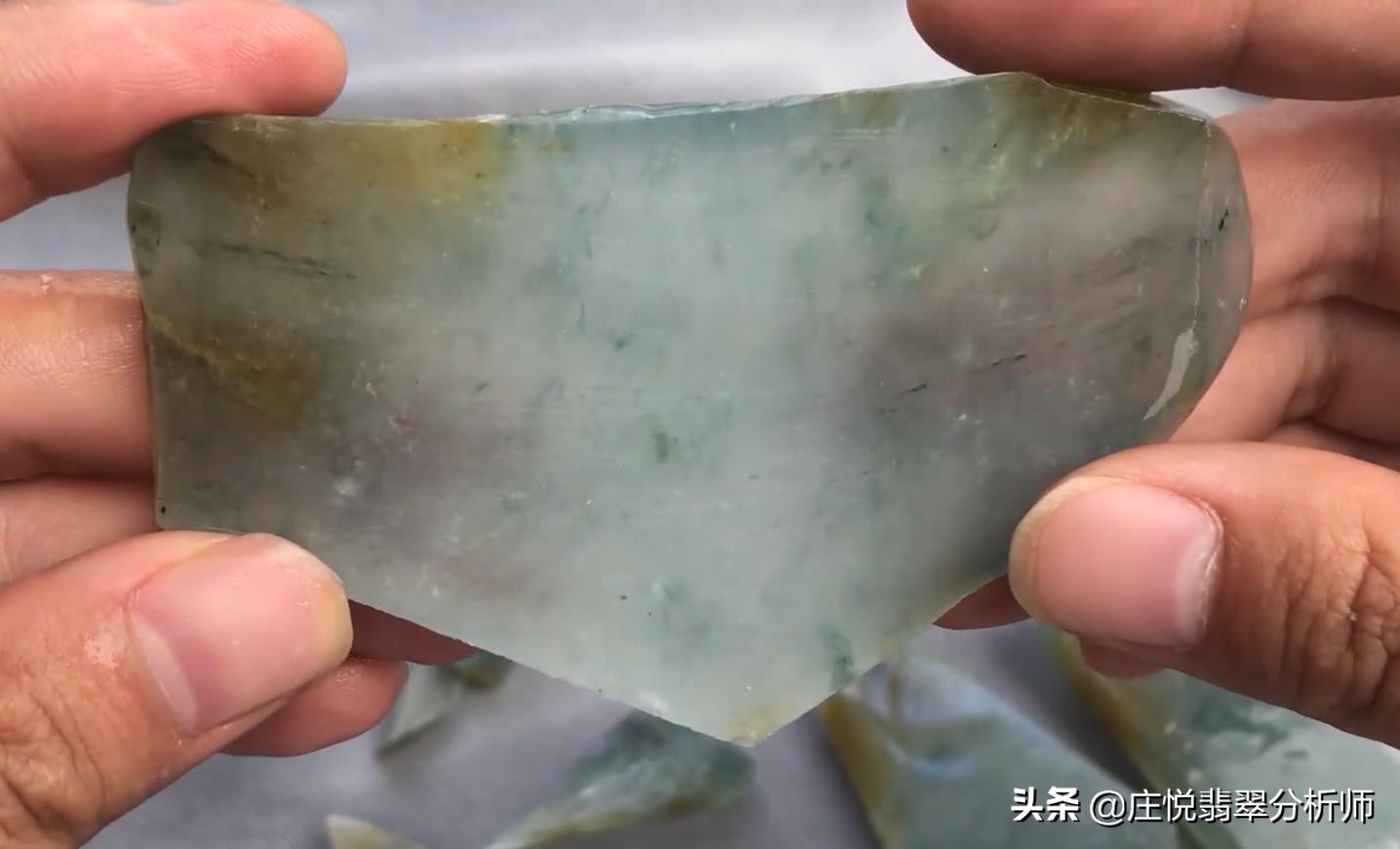 从原石看翡翠,从原石到手串