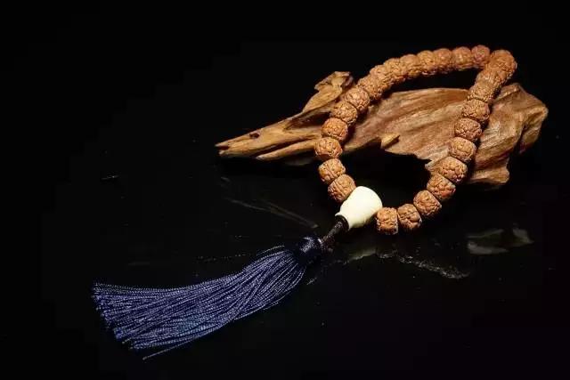 品相不好的金刚菩提可以玩吗,品质差的金刚能盘出来吗