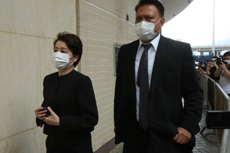 奚梦瑶手拿包,奚梦瑶秀包包