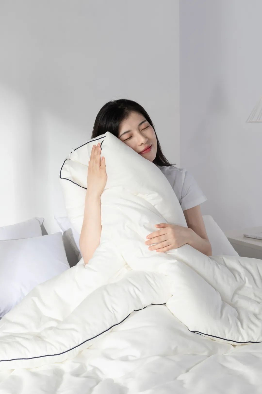 重被子好还是轻被子好,盖厚被子好还是薄被子好