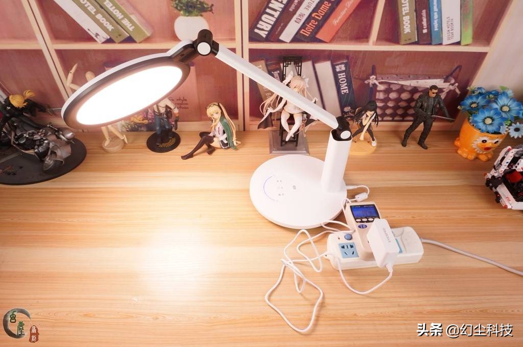 小米lite台灯和华为智选2i,小米充电台灯哪款值得入手