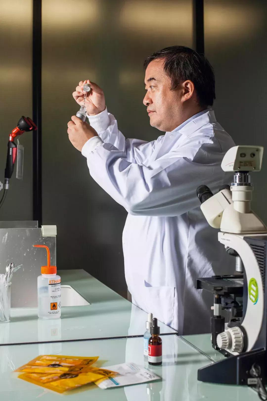 这届中国女人为了变美，开始重头学起生物和化学了，成分*党**是如何影响护肤品新品上市和营销方向的？