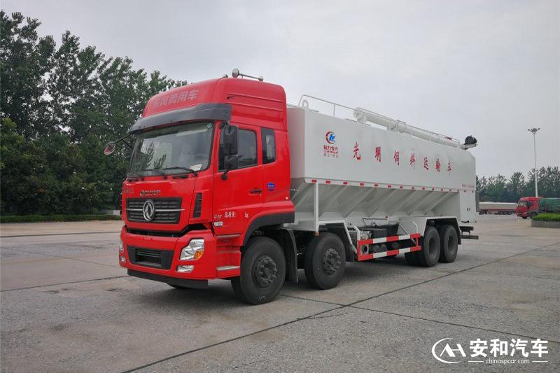 三轴散装饲料运输车哪家最好,散装饲料运输车多少钱一台