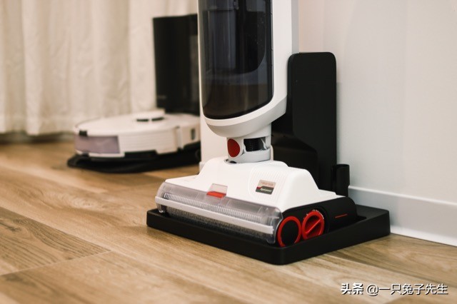 石头智能双刷洗地机t8,石头u10和uwant洗地机测评