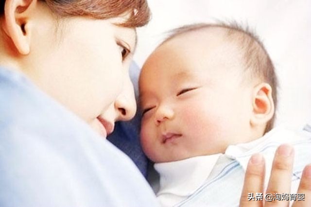 孩子随时可能“袭胸”，妈妈除了尴尬，更要做好这些事