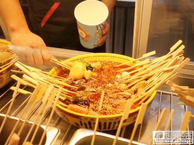 包头最适合去哪里吃小吃,包头小吃特色美食街