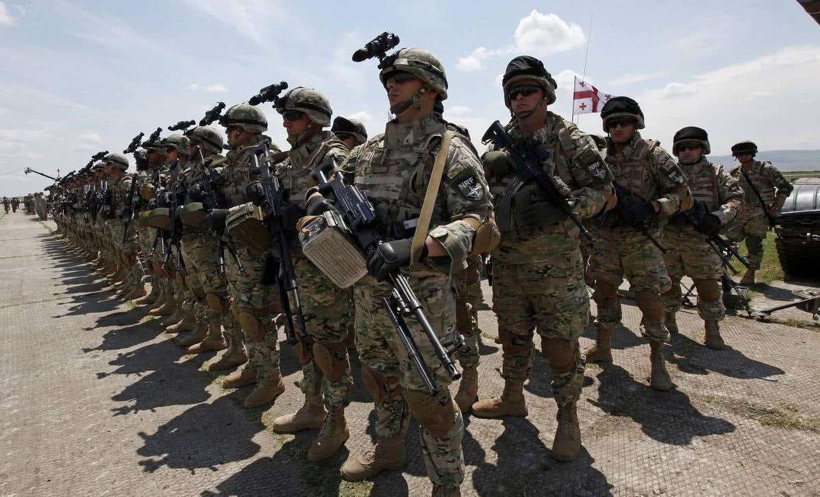 3亿人口的美国,沦为全球*交性**易第一目标国,揭露灯塔背后的黑暗