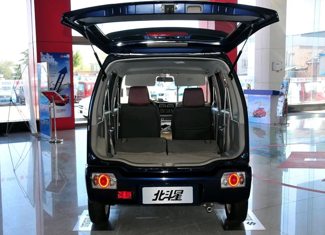 我拿一万元去二手车市场，我能买个啥回来？——（日系横评2）