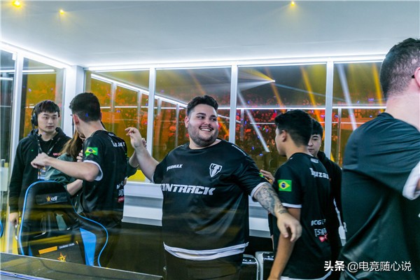 穿越火线赛事想要改革和发展学习和效仿他人成功的经验