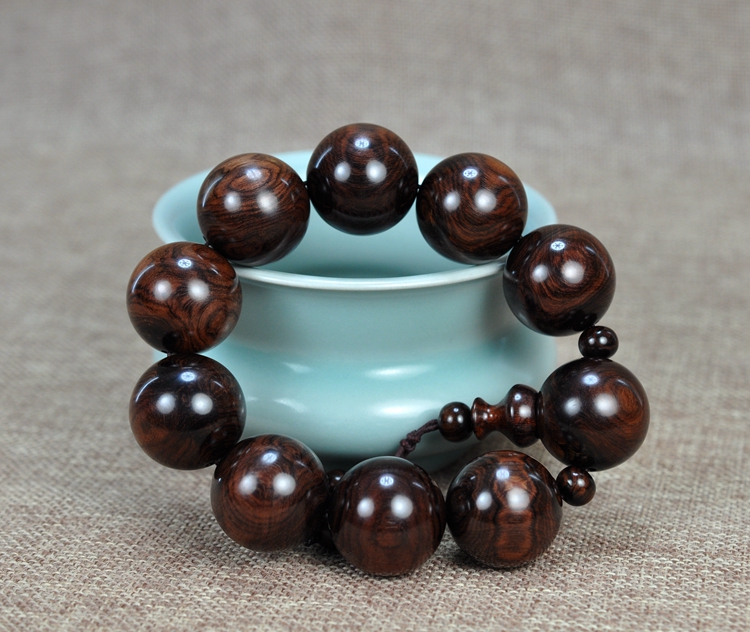 鉴定花梨木的最好方法,如何鉴别花梨木