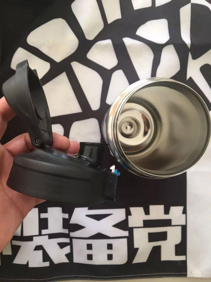 保温杯焖烧杯越重越好吗,保温杯杯底和杯壁材料不同么