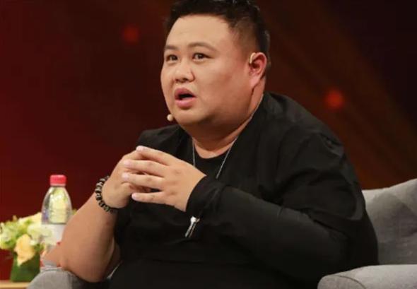 德云社小岳岳的老婆,德云社师兄弟评价岳云鹏老婆