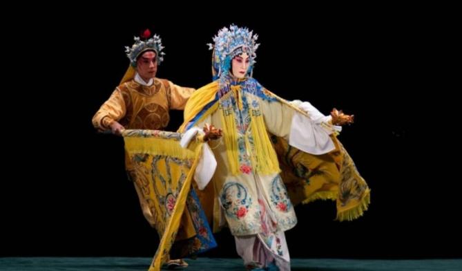 张火丁京剧女先辈,京剧花旦张火丁个人简介