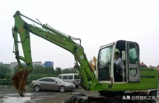 挖机新手一个月工资多少,4500工资招挖机学徒是真的吗