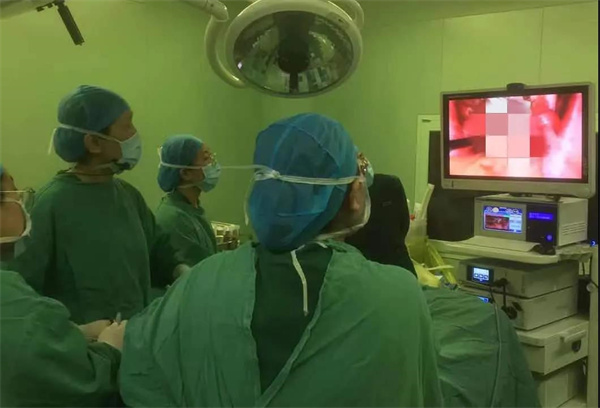 “泰崂巅峰妇有乾坤开拓创新共创光辉”——记*安泰**市中心医院肿瘤妇科手术直播活动
