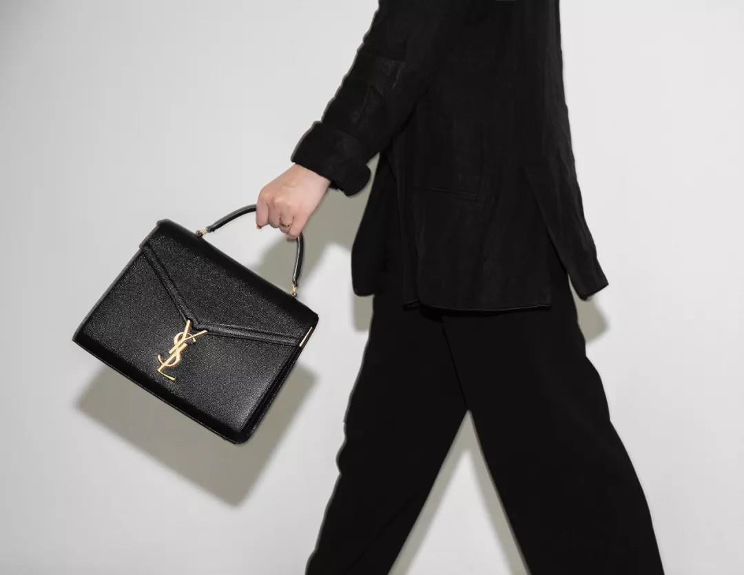 今年超流行的8款包包你入手了吗,好看还不贵这几款包包值得你入手