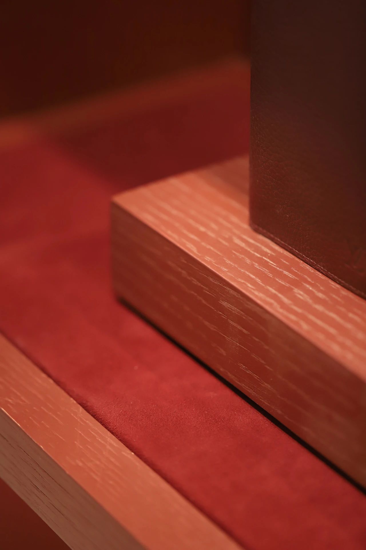 八荒设计：品真阁北京概念旗舰店阐释东西融合的诗意之美