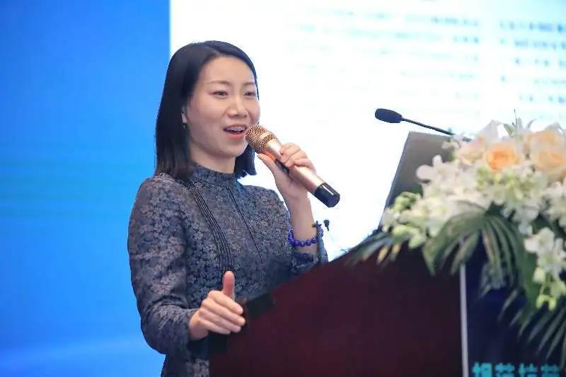 小孩过敏性鼻炎反复咳嗽怎么办,孩子过敏性鼻炎总是反复怎么办