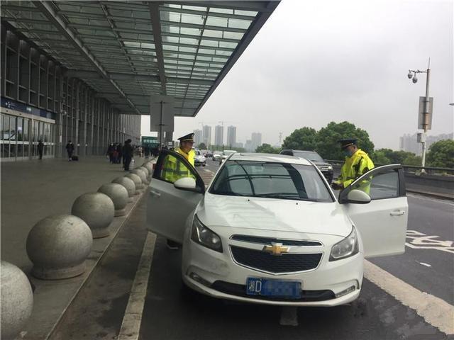 网约车新政衡阳,确保网约车出行安全该关注什么