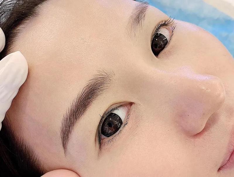 纹眉失败像什么,纹眉掉痂了眉毛怎么是红色