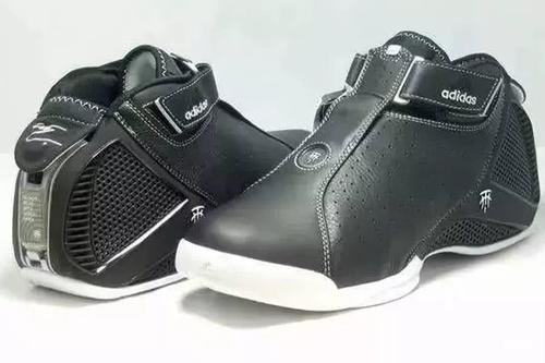 阿迪达斯这些年出的最好看篮球鞋,阿迪达斯新球鞋有哪些