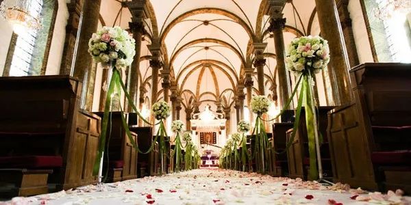 旅拍需要多少钱,国外旅拍婚纱照推荐哪家最好