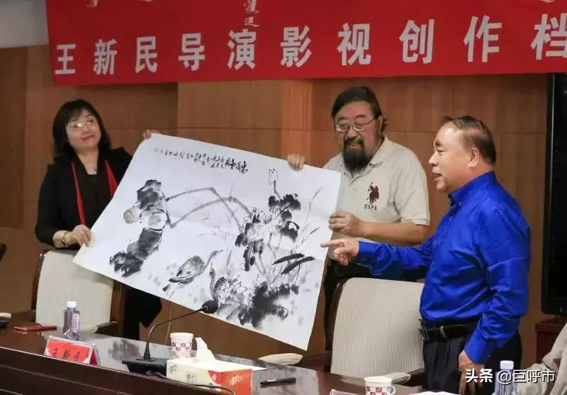 关于内蒙古电视发展史的这些珍贵档案，被他全部捐赠出去