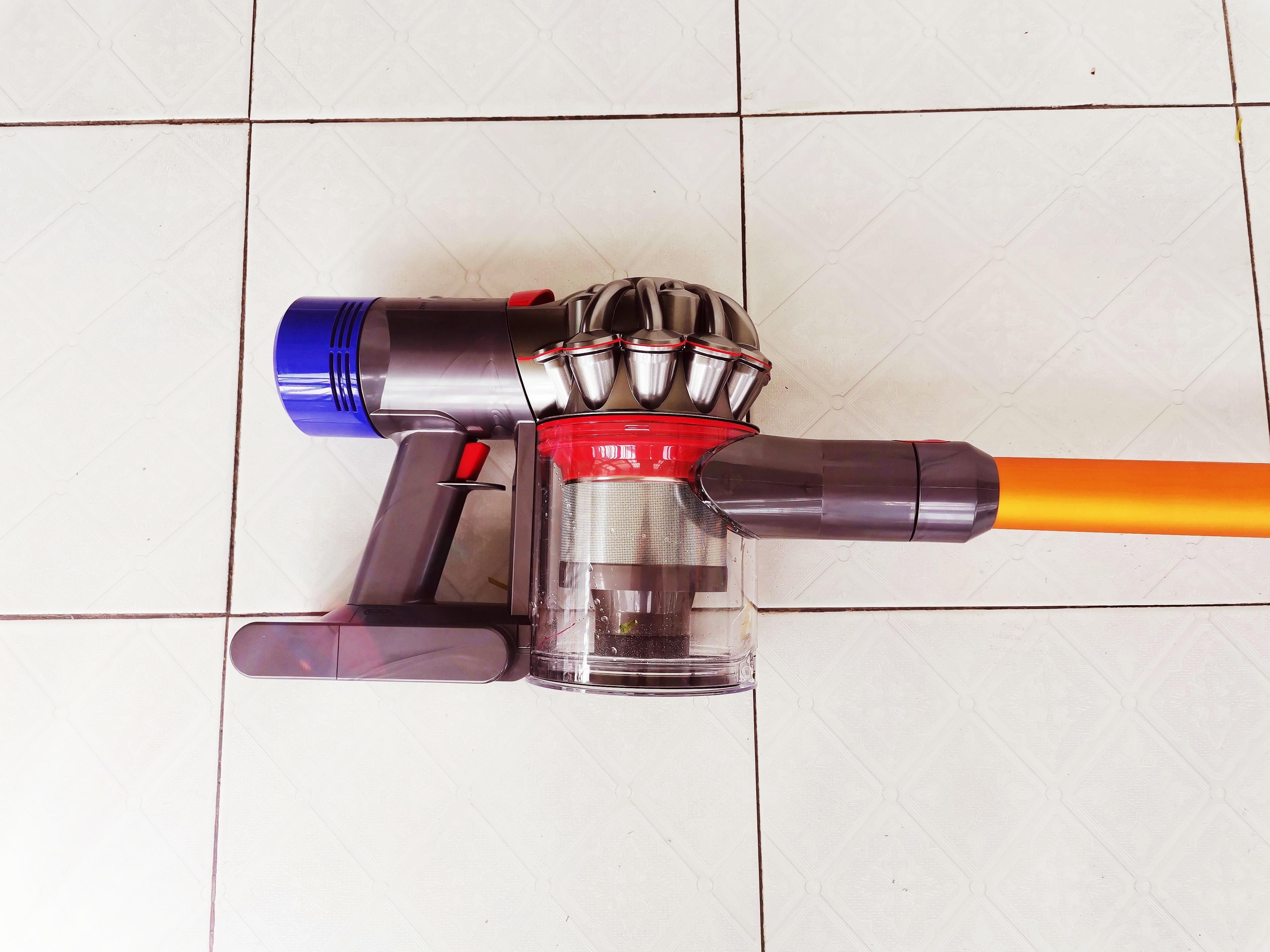 八零后“奶爸”痛下决心，网购的戴森吸尘器到货后有话要说