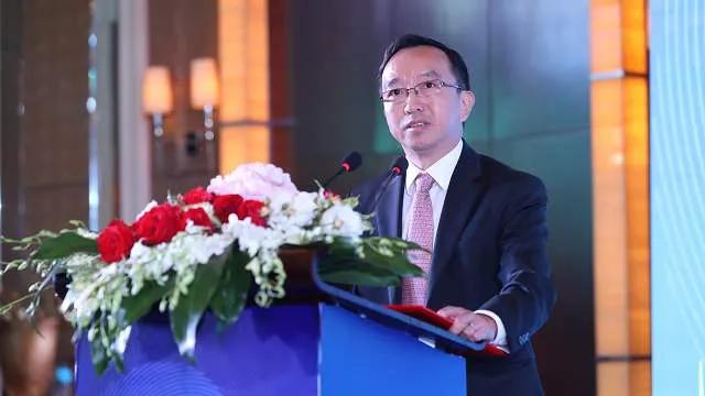 太保集团总裁傅帆简历,中国太保傅帆专访视频