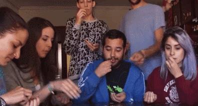 嗑瓜子停不下来是什么原理,为什么嗑瓜子停不下来不白吃