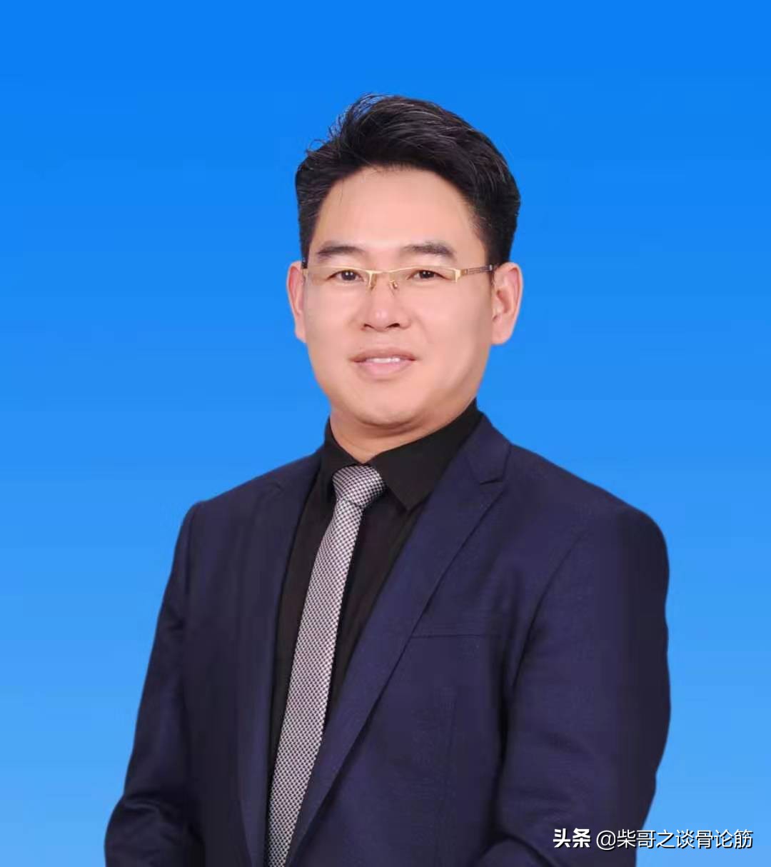 经常没精神腰酸背痛是什么症状,椎间盘突出是常见病吗