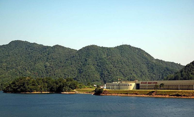 农夫山泉千岛湖水源地为什么贵,农夫山泉千岛湖产的水
