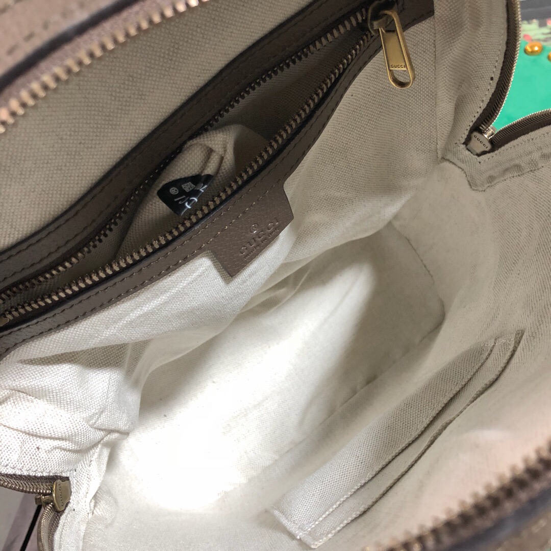 古驰最新款的双肩包,gucci古驰经典条纹帆布双肩包