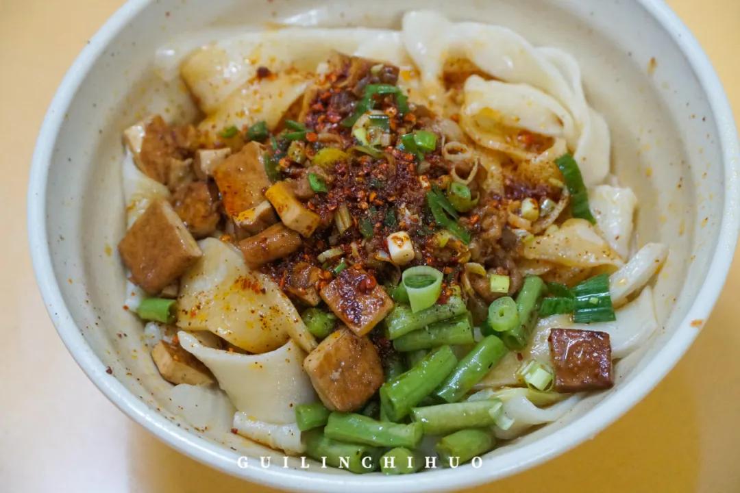 三里美食一条街,隐藏在巷子里的神秘小吃