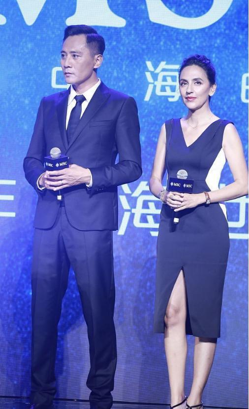 刘烨裙装,刘烨法国老婆的图片
