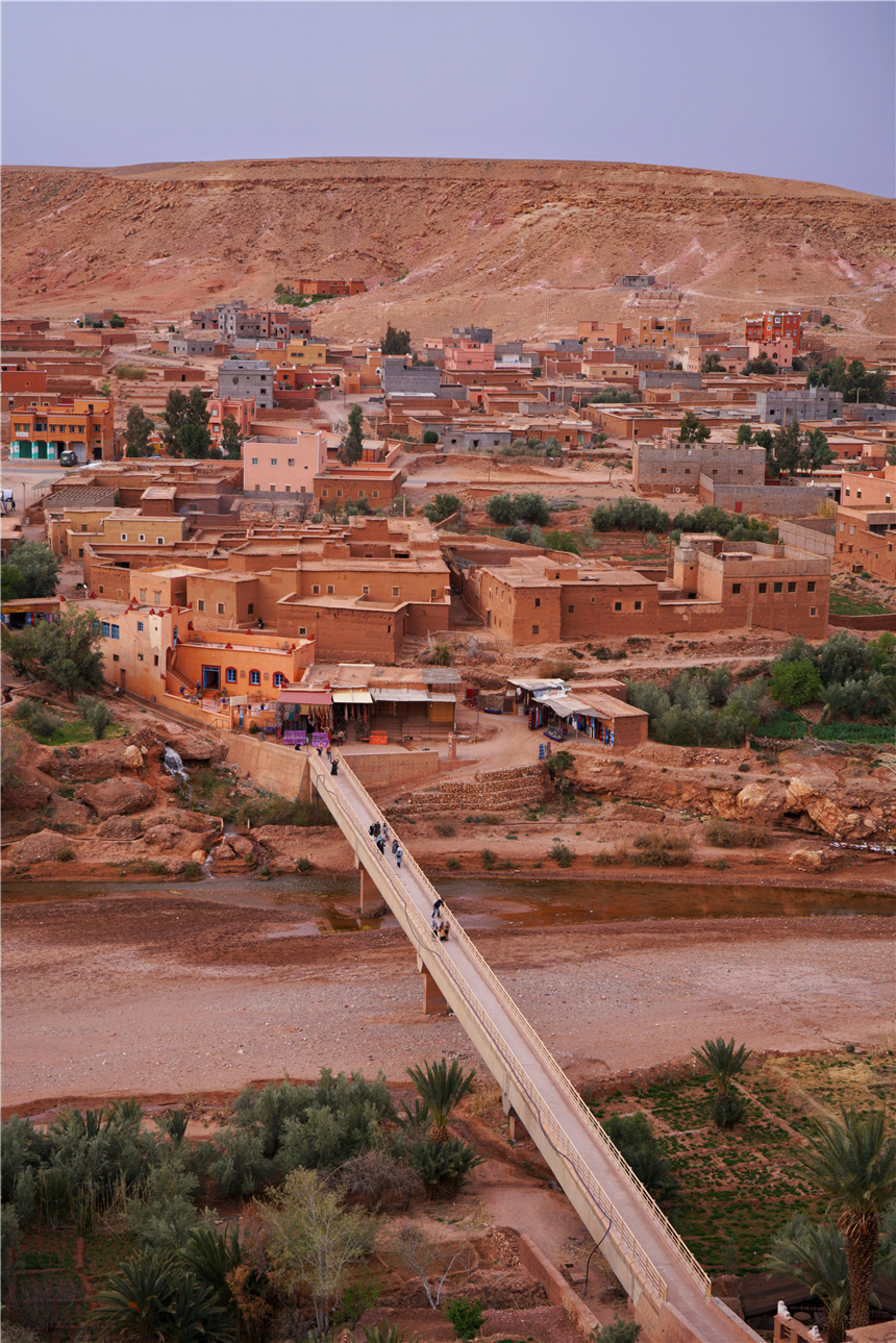 非洲摩洛哥最美的村落，好莱坞大片喜欢来取景，是世界文化遗产