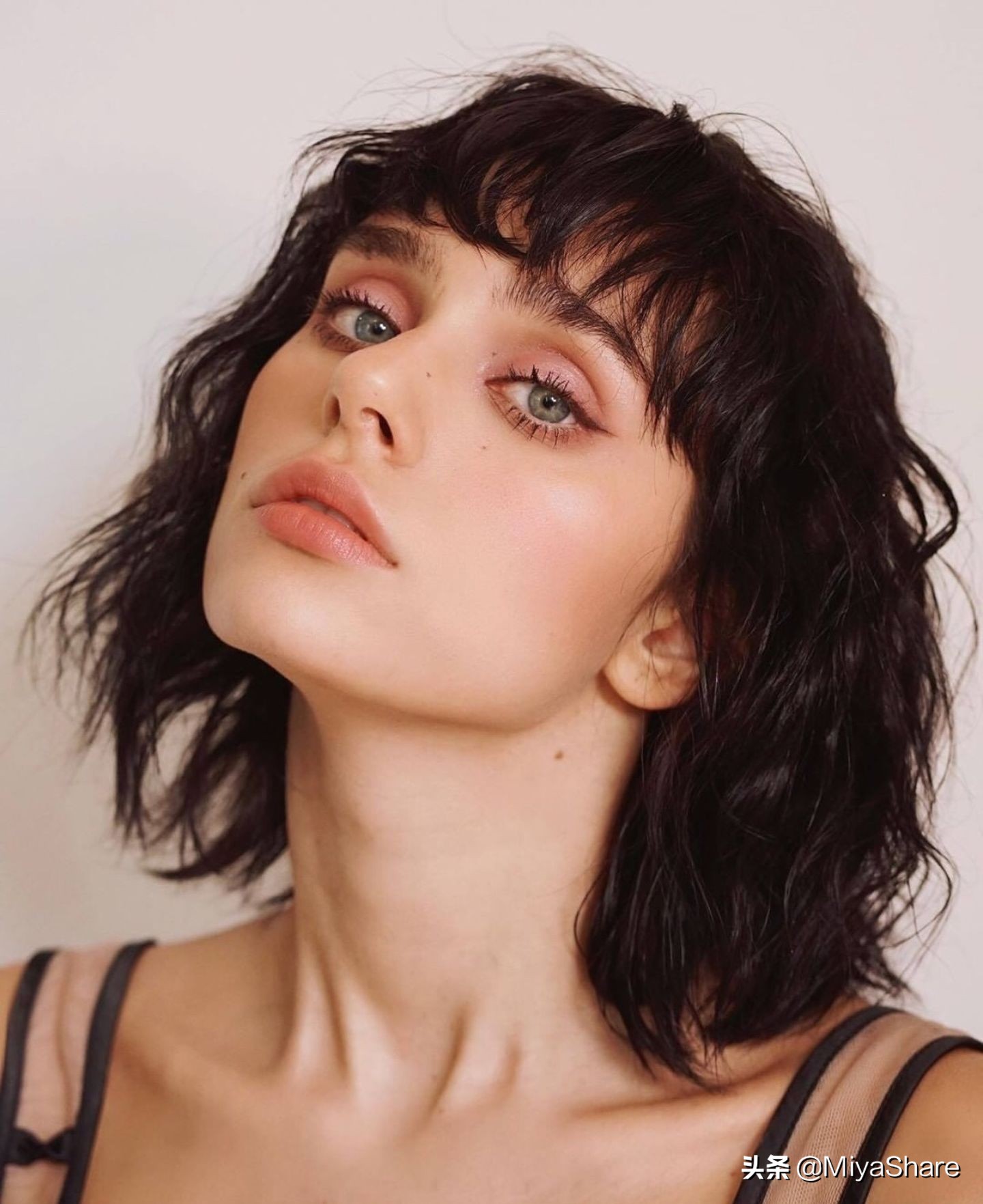 防晒底妆不卡粉技巧,什么防晒和底妆不打架