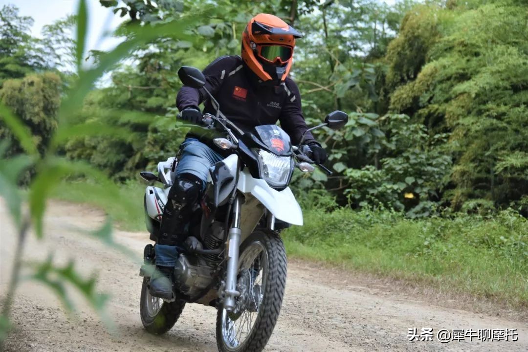 豪爵nk150s越野视频,豪爵nk150s越野摩托车试驾