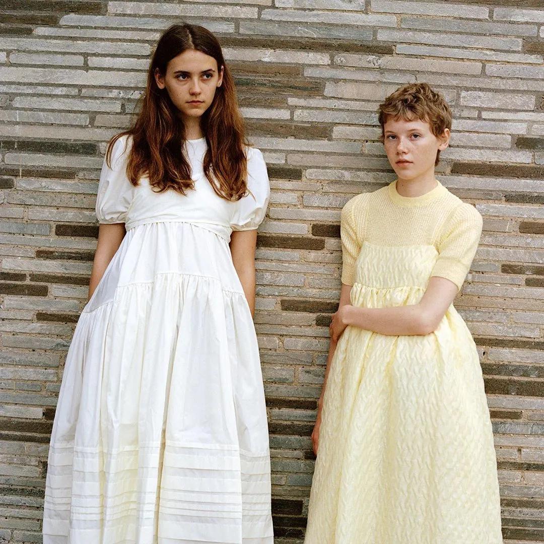 矮个子穿娃娃裙,穿娃娃裙适合扎的发型