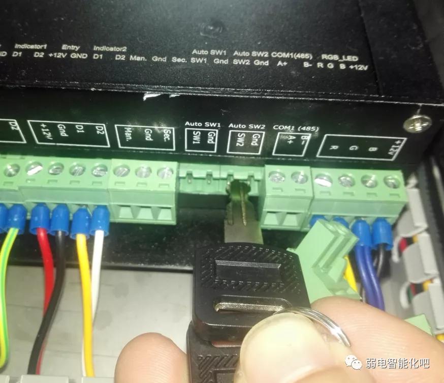 气动闸门打开关不上,闸门开关推不上去怎么办