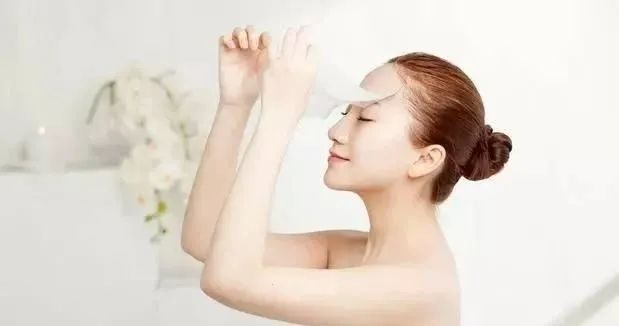 脸过敏干燥起皮紧绷发红怎么修复,换季皮肤过敏起皮用什么药