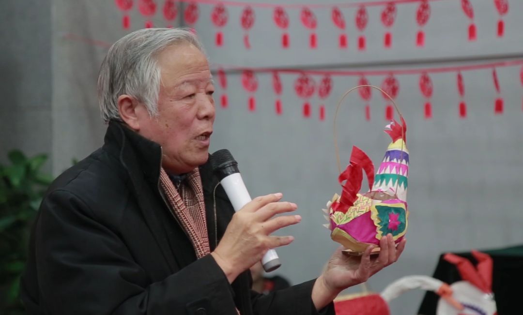 古城夜景灯光璀璨,欣赏古城夜晚灯火通明的风景