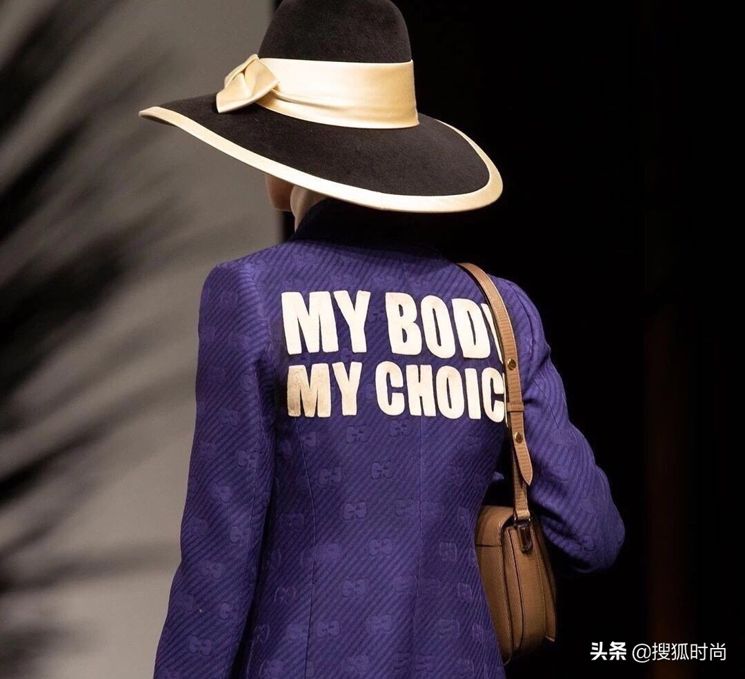 深度｜维密启用变性人，巴塞泳池开放裸泳，无性别时代悄悄来临？