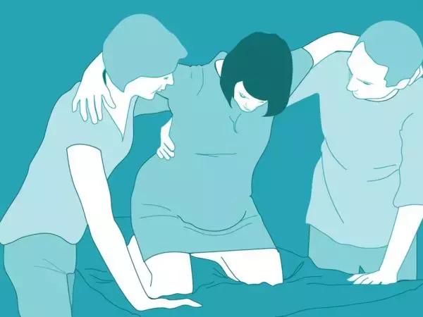 孕妈自然分娩的痛苦,为什么生娃要躺着