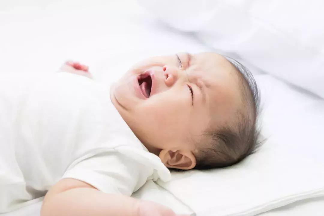宝宝在肚子里心跳快怎么回事,宝宝心跳好快