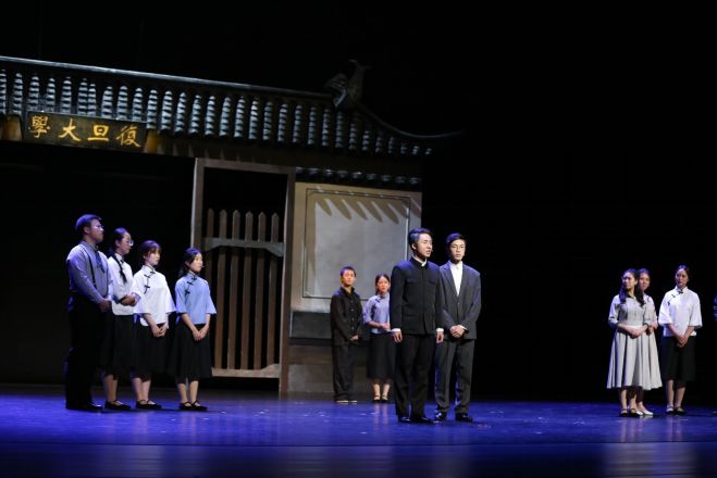 复旦大学，生日快乐！