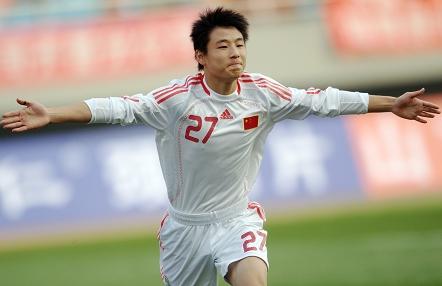 武磊脱衣黄牌,国足武磊近期的表现