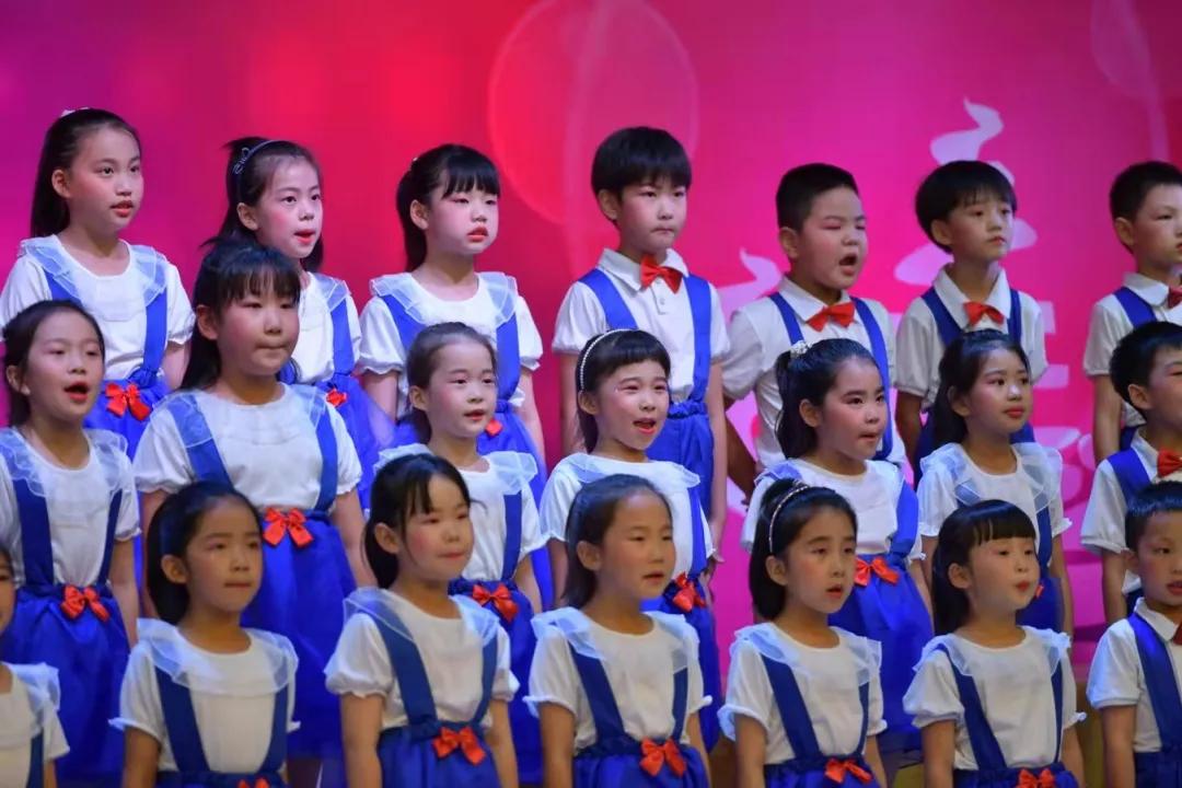 左手国学，右手英语，中杉学校真不一般